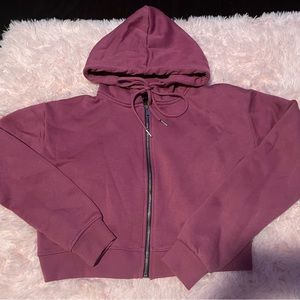 Pretty Little Thing Barely Worn Fuchsia Cropped Zipup